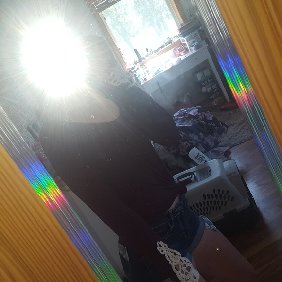 Purple long sleeve with lace on the sleeves - Picture 4 of 5